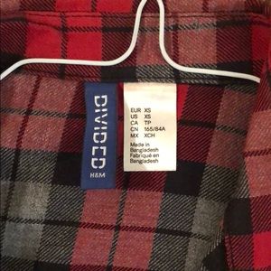 H&M Shirts - H&M Divided button up dress shirt H&M Shirts - H&M Divided button up dress shirt